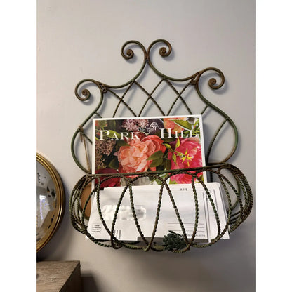 Iron Wall Basket Planter