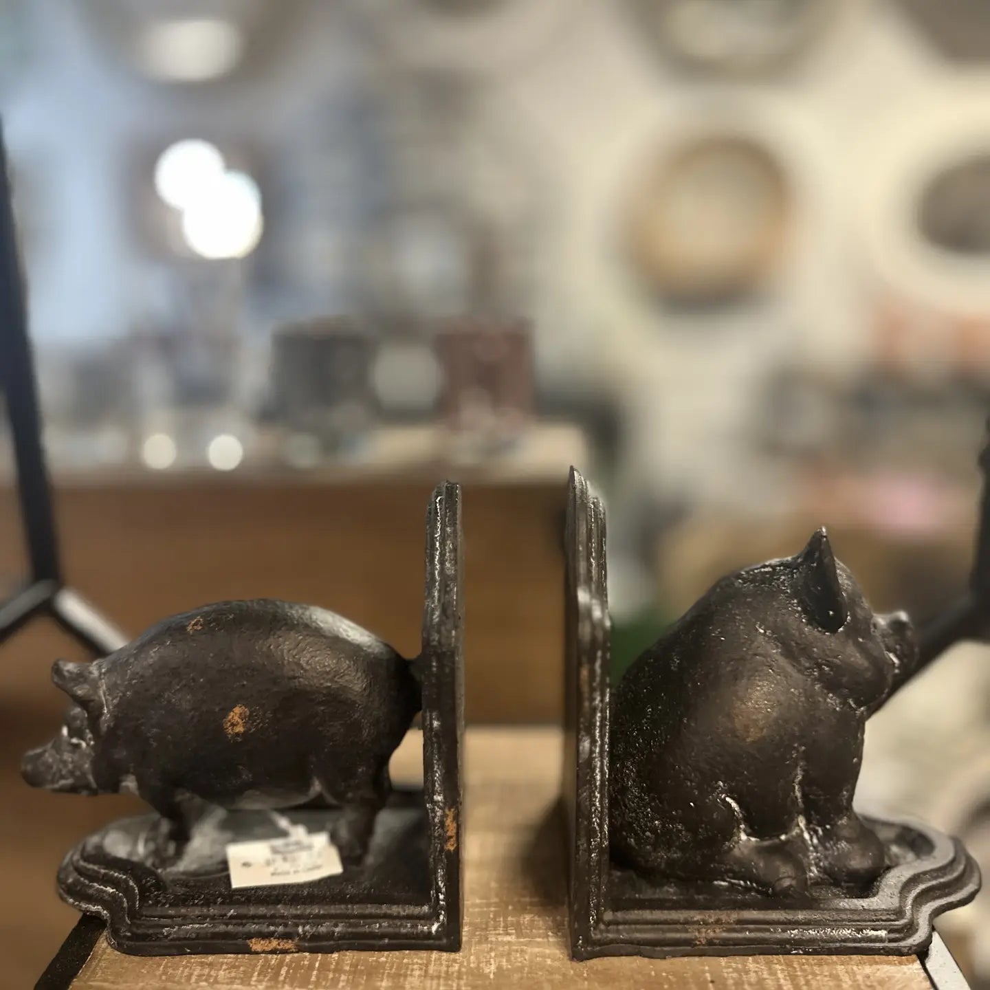 Set of Pigs Cast Iron Bookends - Thumbnail 5