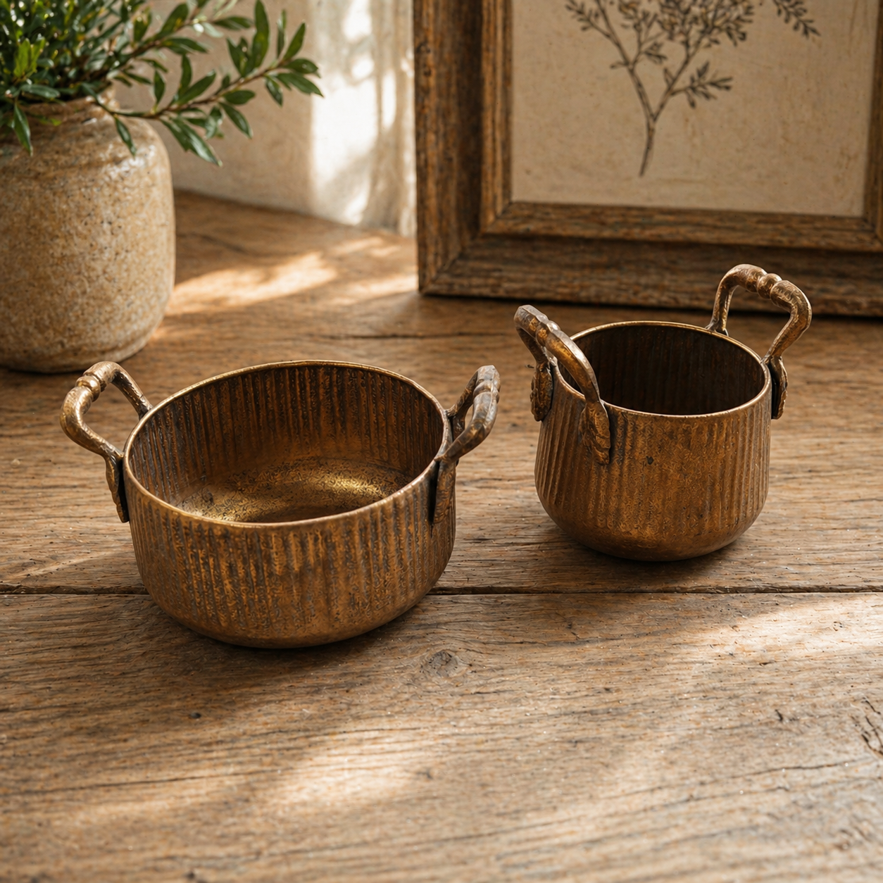 Ribbed Metal Planter Set with Handles