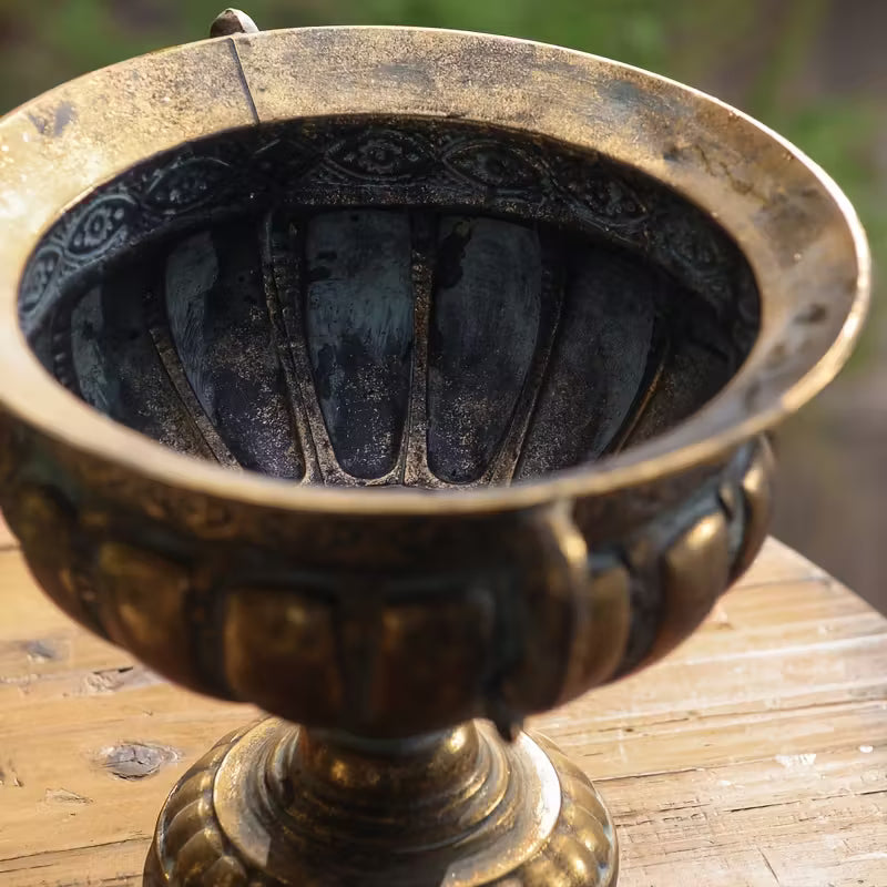 Vintage  Style Decorative Urn Planter
