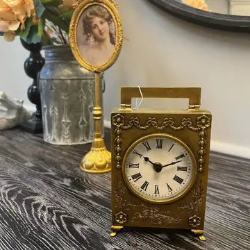 VINTAGE TABLE TOP CLOCK