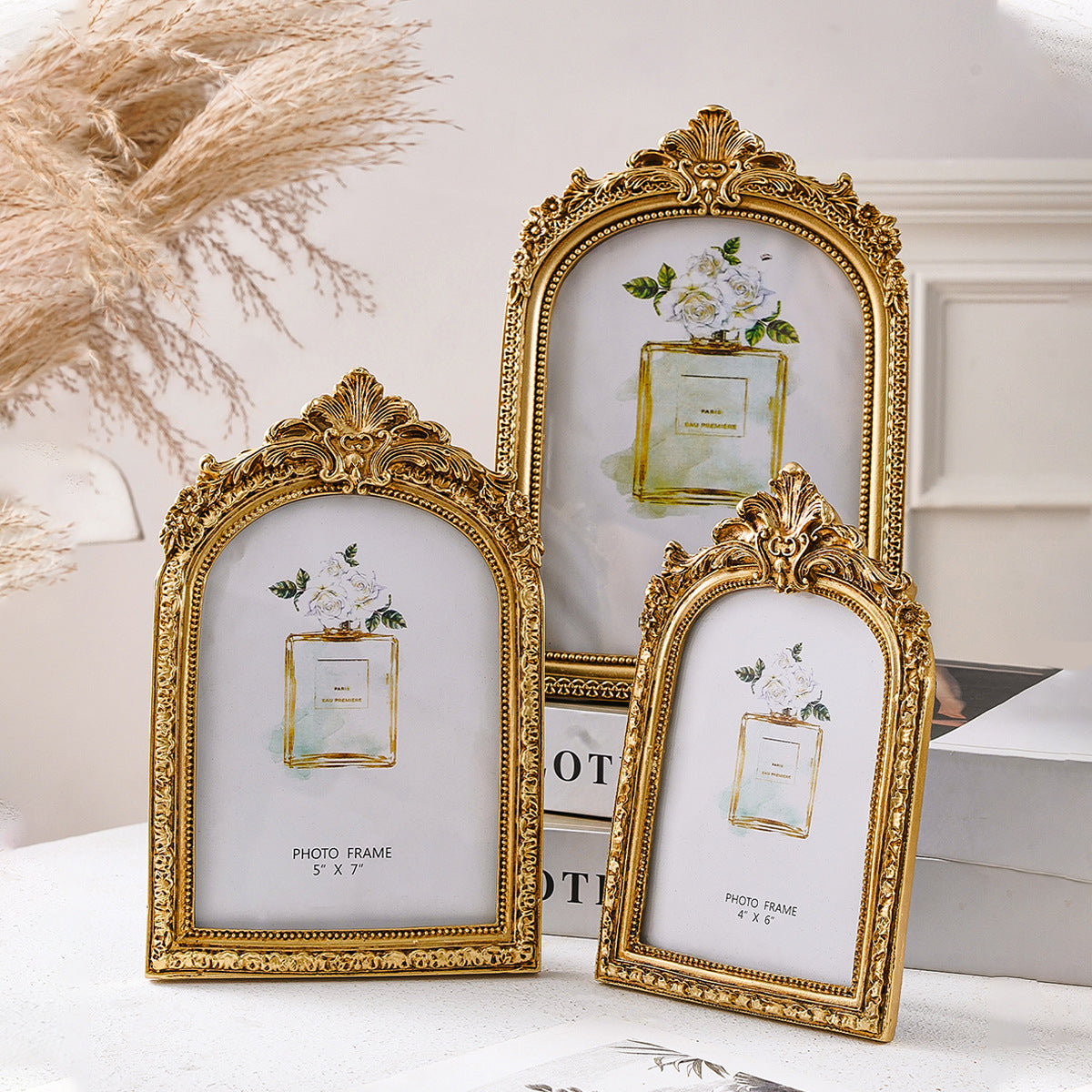 Ornate Gold Arch Photo Frame – VagabondVintage