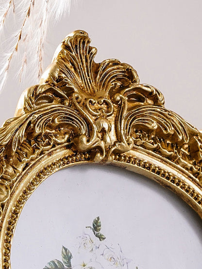 Ornate Gold Arch Photo Frame