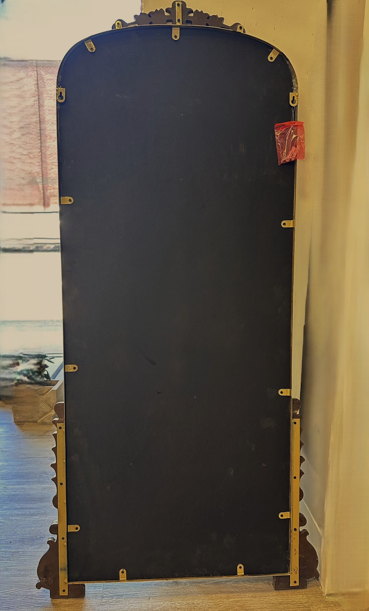 Antique-Style Arched Wall Mirror with Gold Finish Frame